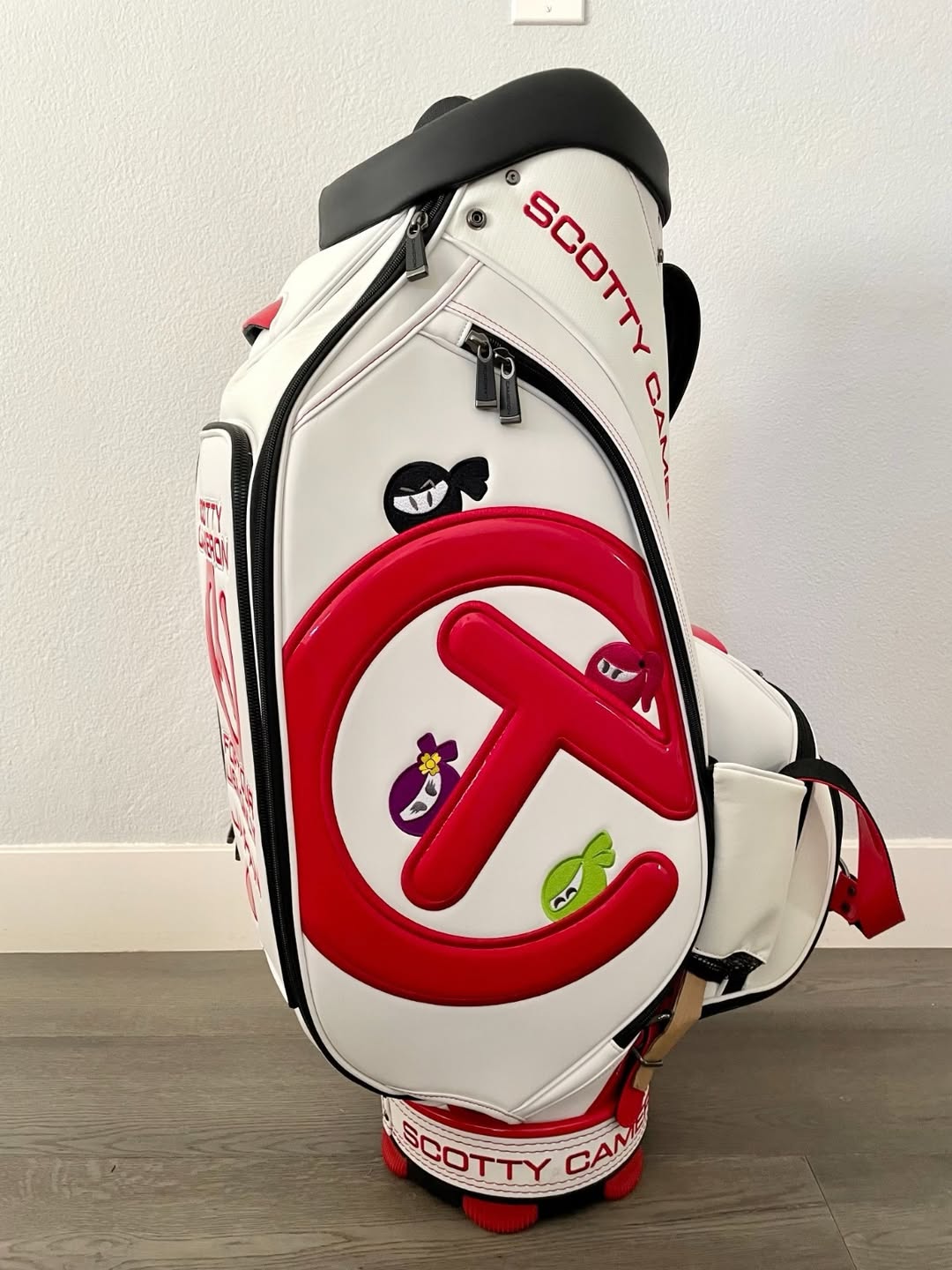 Buy Scotty Cameron Circle T Staff Bag online - Image 2
